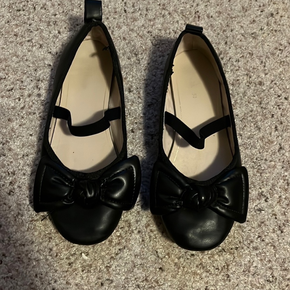 Girls ballet flats